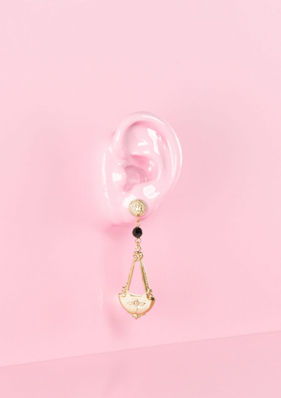 Golden vintage drop earrings