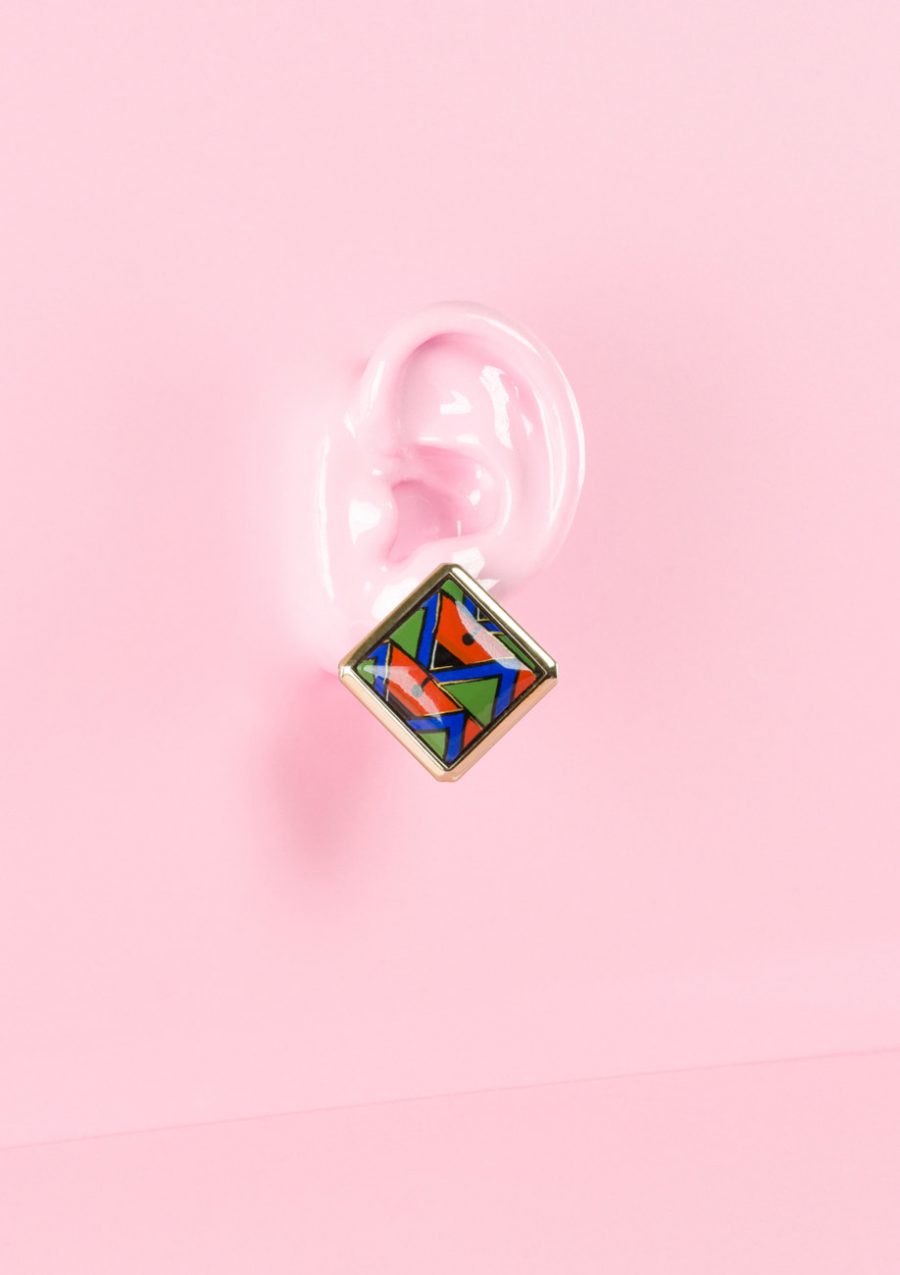 Square stud earrings