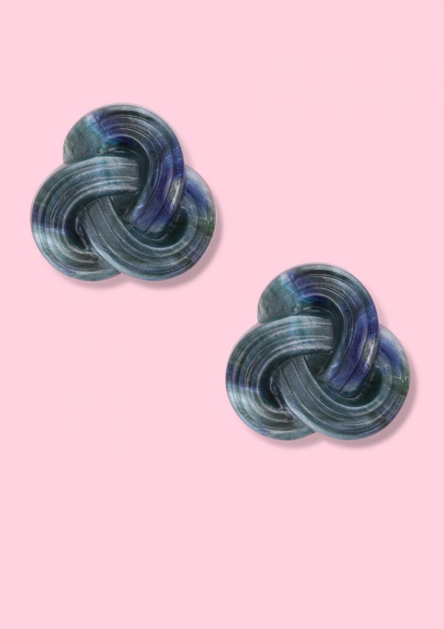 Marbled green braided stud earrings with clip-on closing, by live-to-express. Shop 70’s vintage design earrings online.