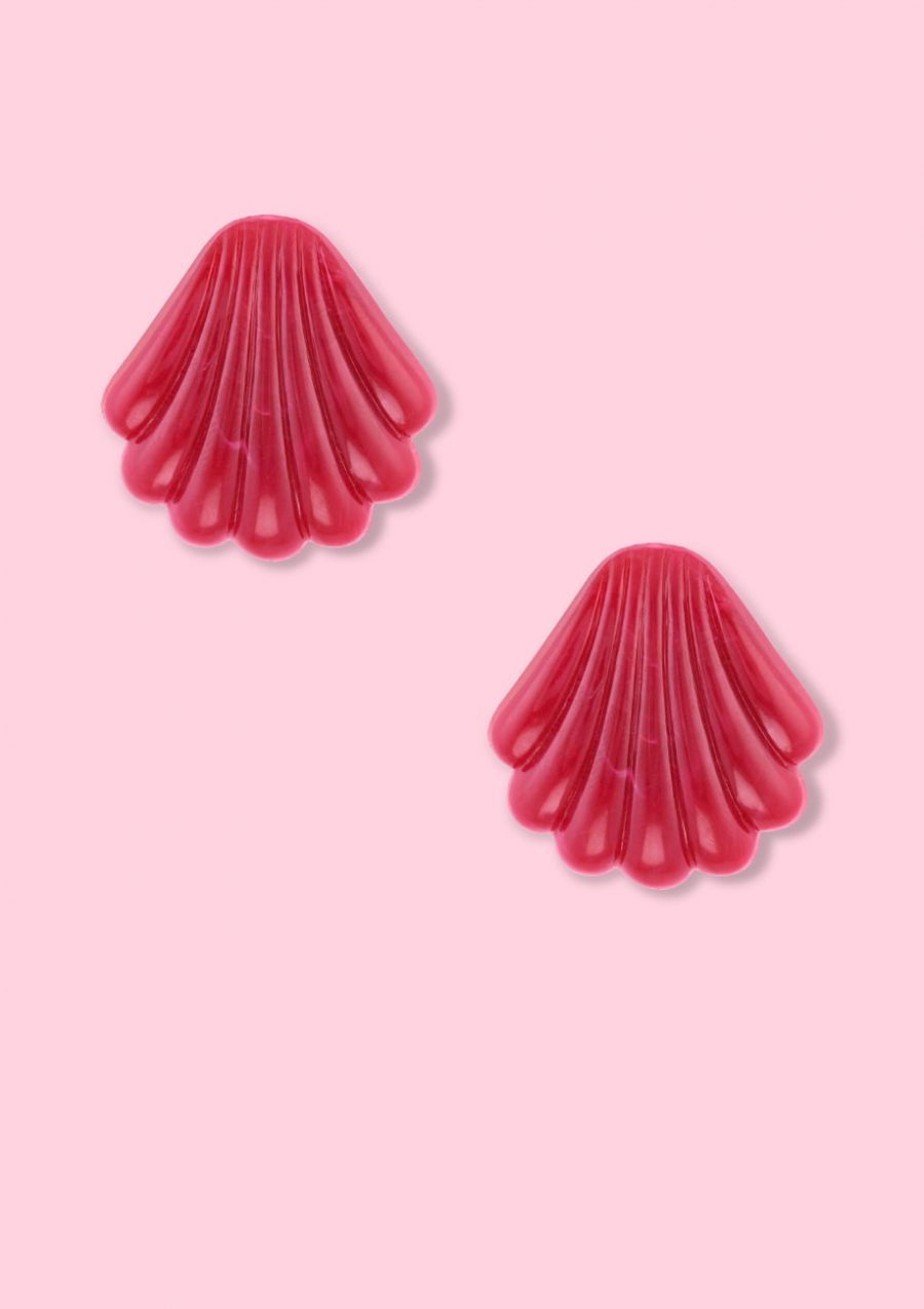 Red shell earrings with clip-on closing, by live-to-express. Shop vintage 60's earrings online.