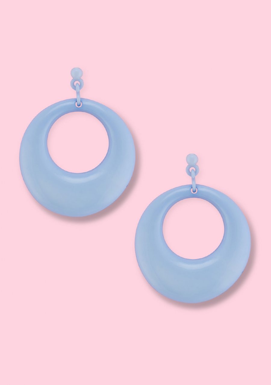 Blue retro drop earring with push-back closing by live-to-express. Shop 70’s vintage earrings online.